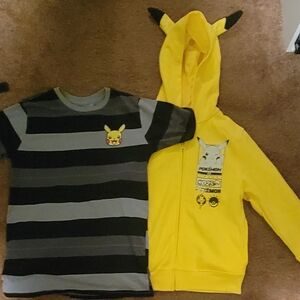 ☆•Boys Pikachu hoodie&t shirt bundle •Size:Small&Large•☆